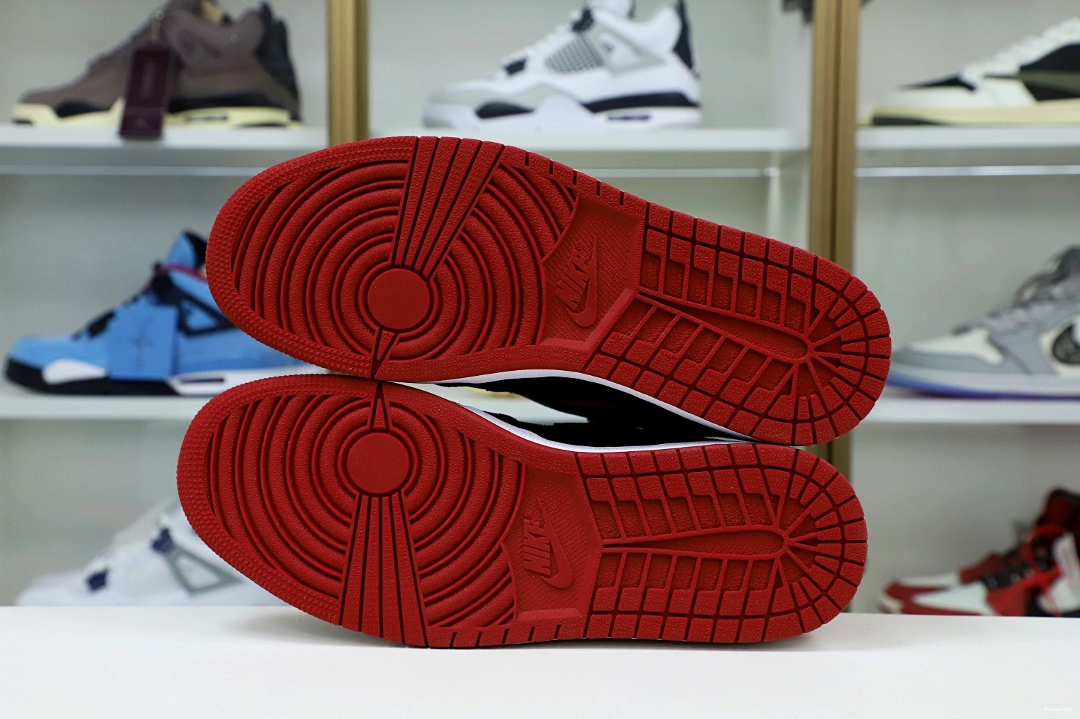 JORDAN HIGH RETRO AIR OG 1 'BRED' 1002